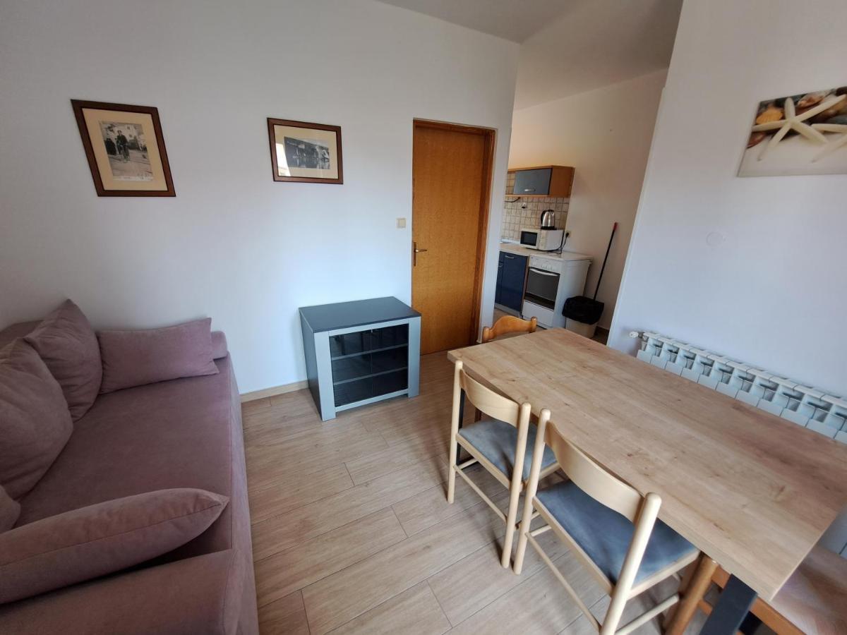 Apartments Leticia Baška Εξωτερικό φωτογραφία