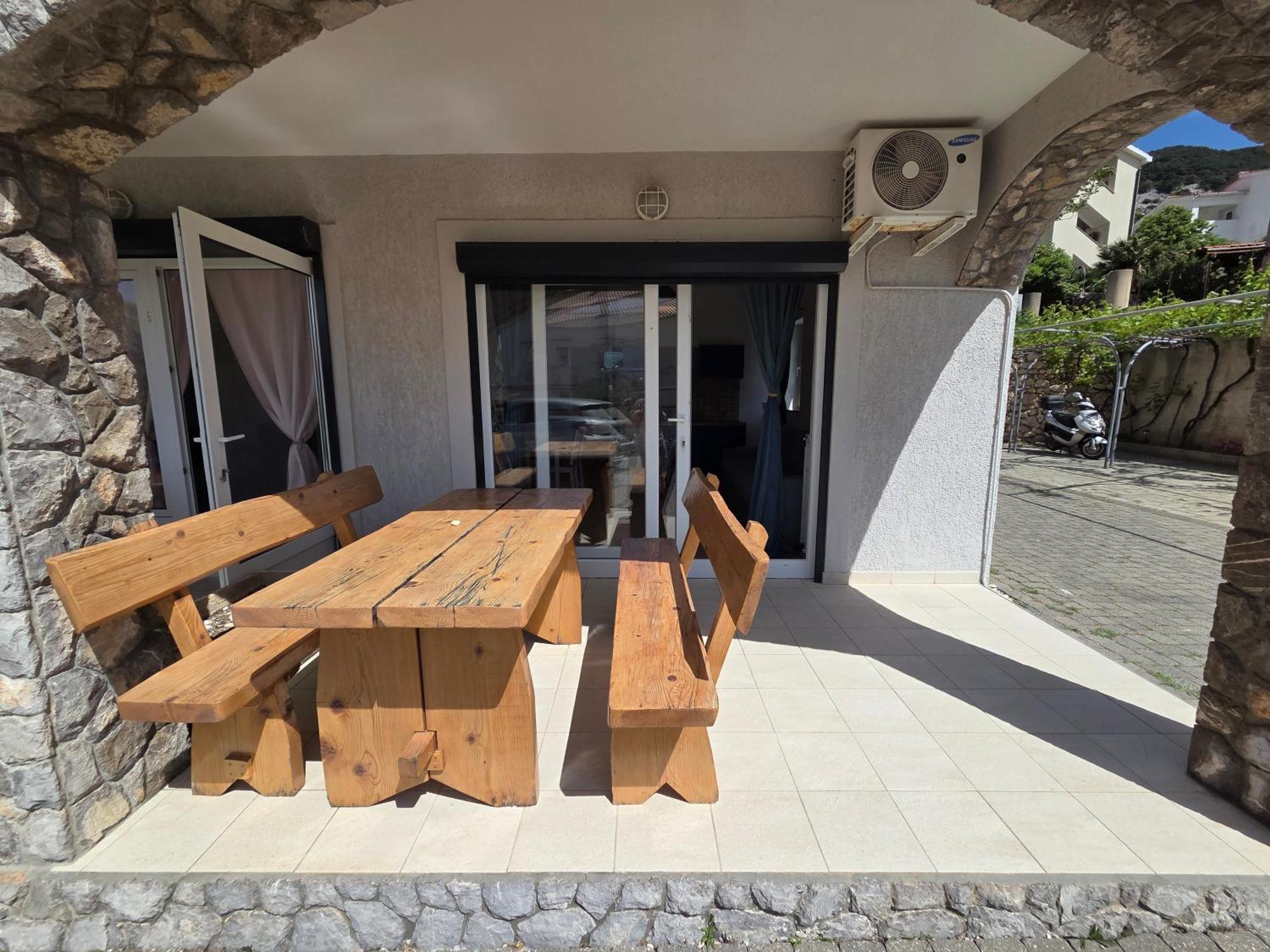 Apartments Leticia Baška Εξωτερικό φωτογραφία